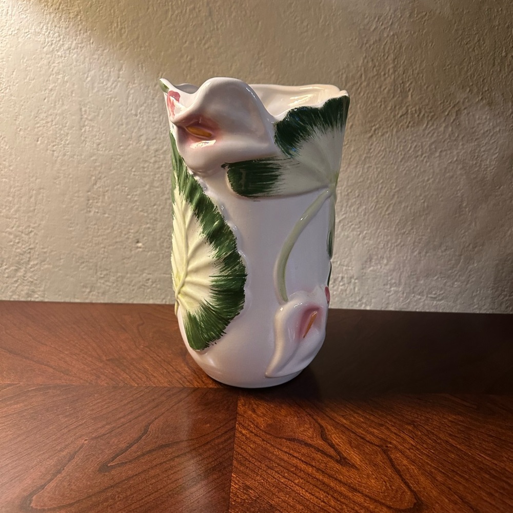 White Ceramic Vase - Picture 3 of 6